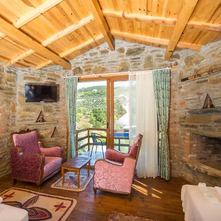 Heaven's Gate Lodge