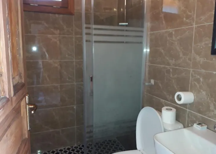 Heaven's Gate Chata *